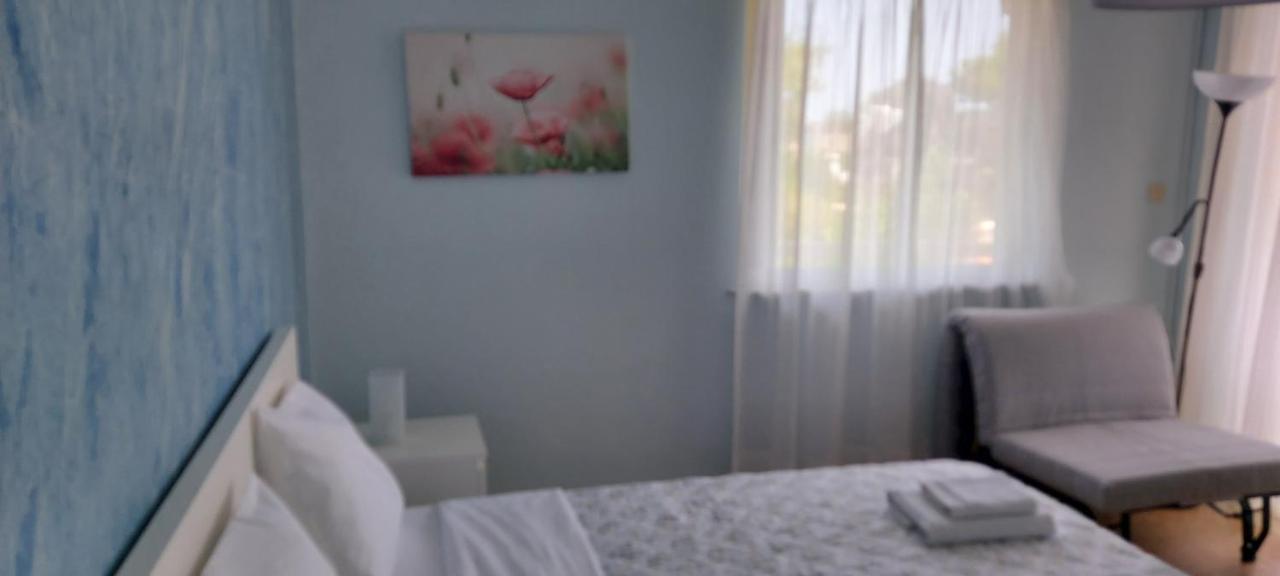 Oikika B10 Apartment อาร์เตมีดา ภายนอก รูปภาพ